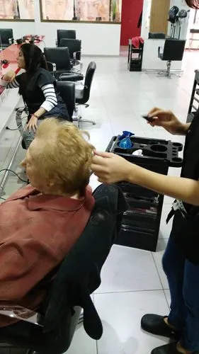 marcado cabello corto